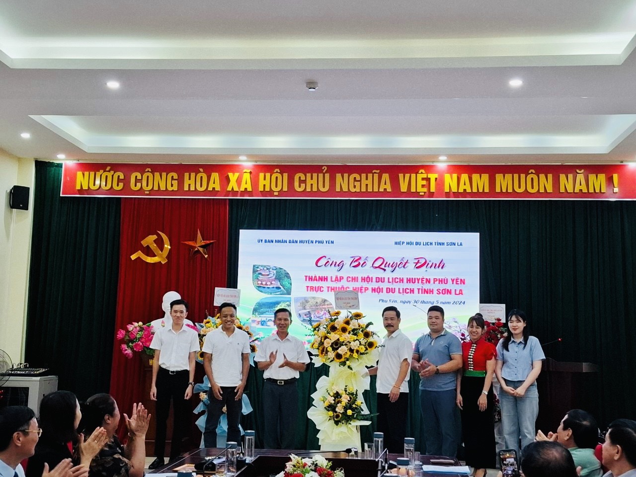Phù Yên công bố Quyết định thành lập Chi hội du lịch huyện Phù Yên.